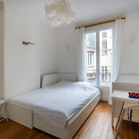 Apartment Captivating 2bd Flat Jules Joffrin Mairie Du 18
